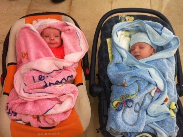 Erfolgreiche In-vitro-Fertilisation von Zwillingen